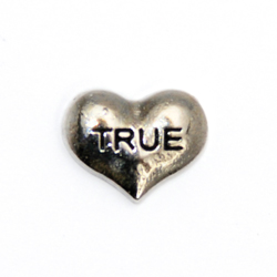 charm corazon plata true